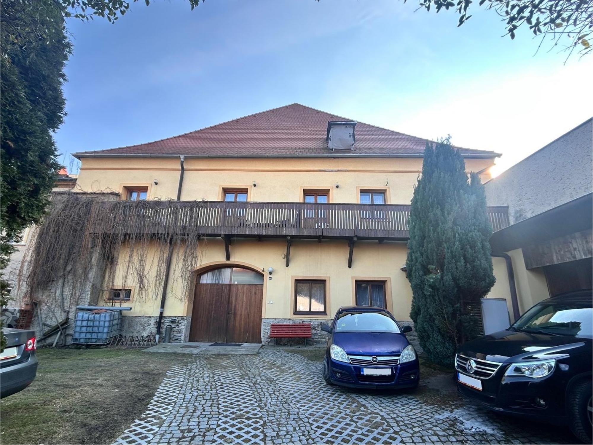 Restaurace A Penzion Podloubi Opocno Екстер'єр фото